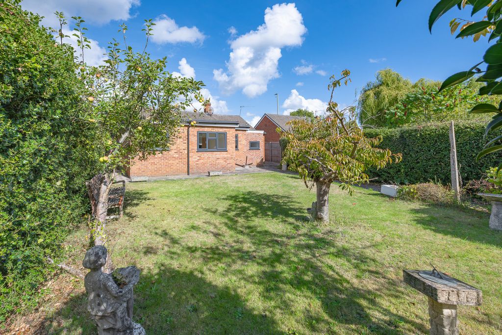 Property photo 2 of 26