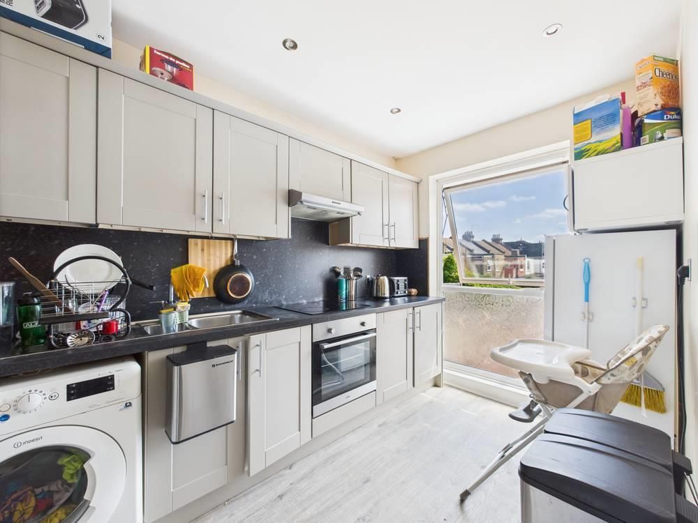 Property photo 1 of 19 Cam01358G0-Pr0161-Still009-Thumbnail-H750-70.Jpg