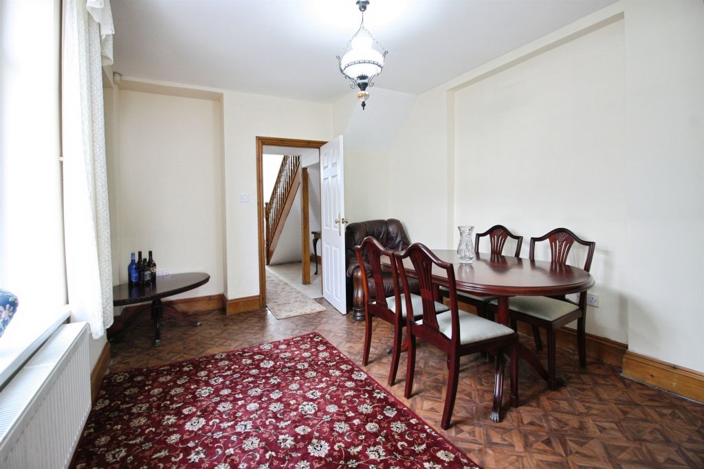 Property photo 2 of 22