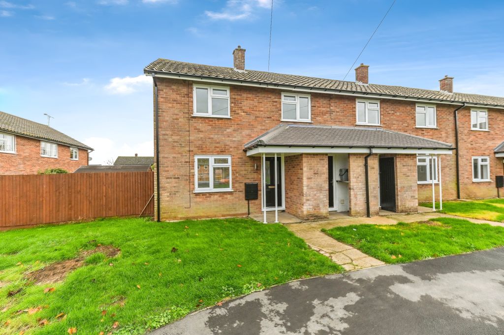 Property photo 1 of 16 Front