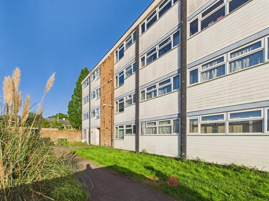 Property photo 1 of 16