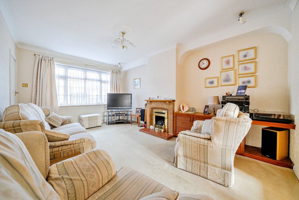 Property photo 2 of 18 Picture No. 22