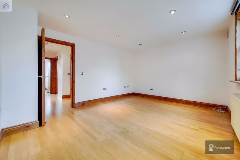 Property photo 2 of 14 Photo 11