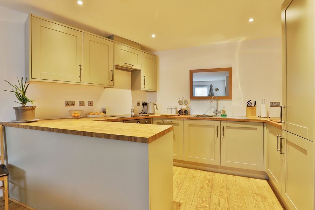 Property photo 3 of 17 Photography
