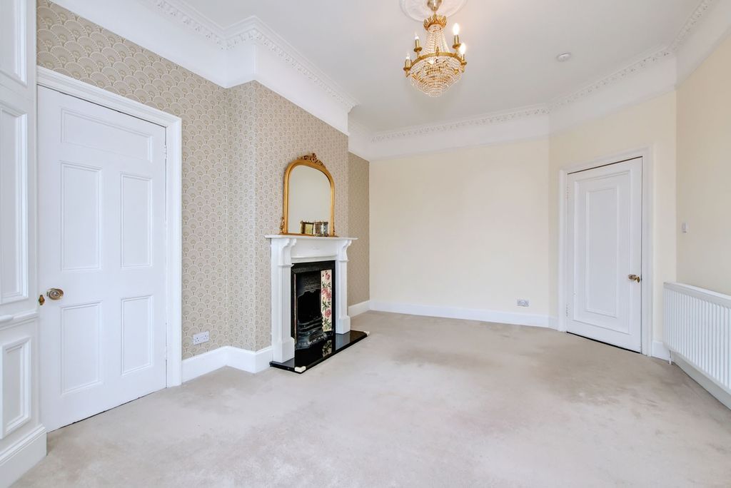 Property photo 3 of 18 Property Image 3