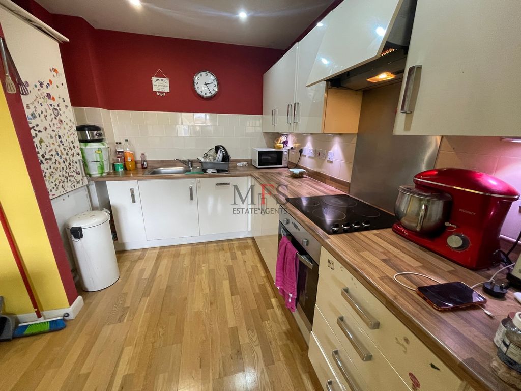 Property photo 2 of 25 Photo 20