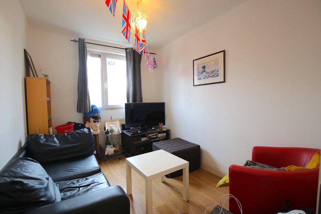 Property photo 3 of 7 Img_2135.Jpg