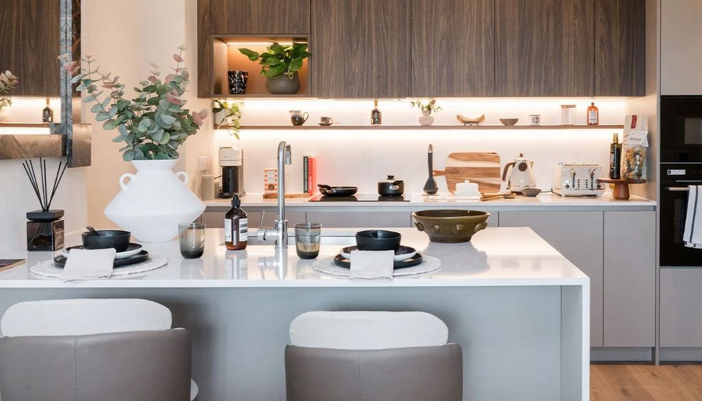 Property photo 3 of 25