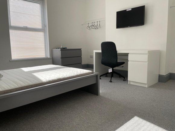 Property photo 3 of 5 8614965.Jpg