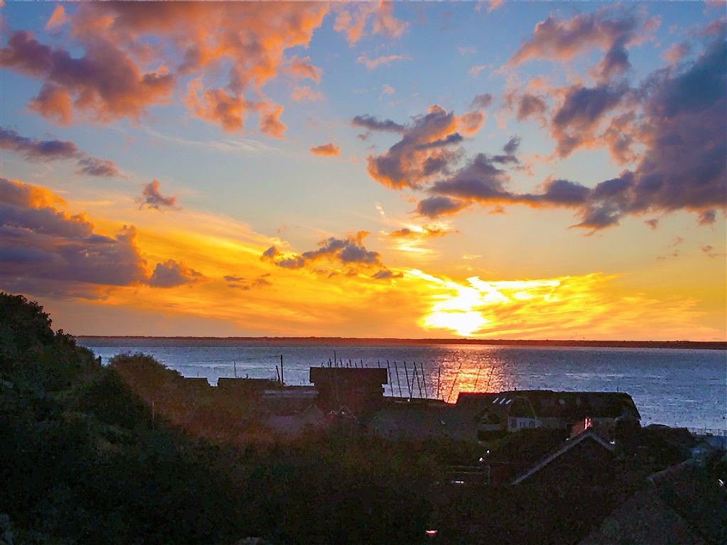 Property photo 3 of 20 Sunset