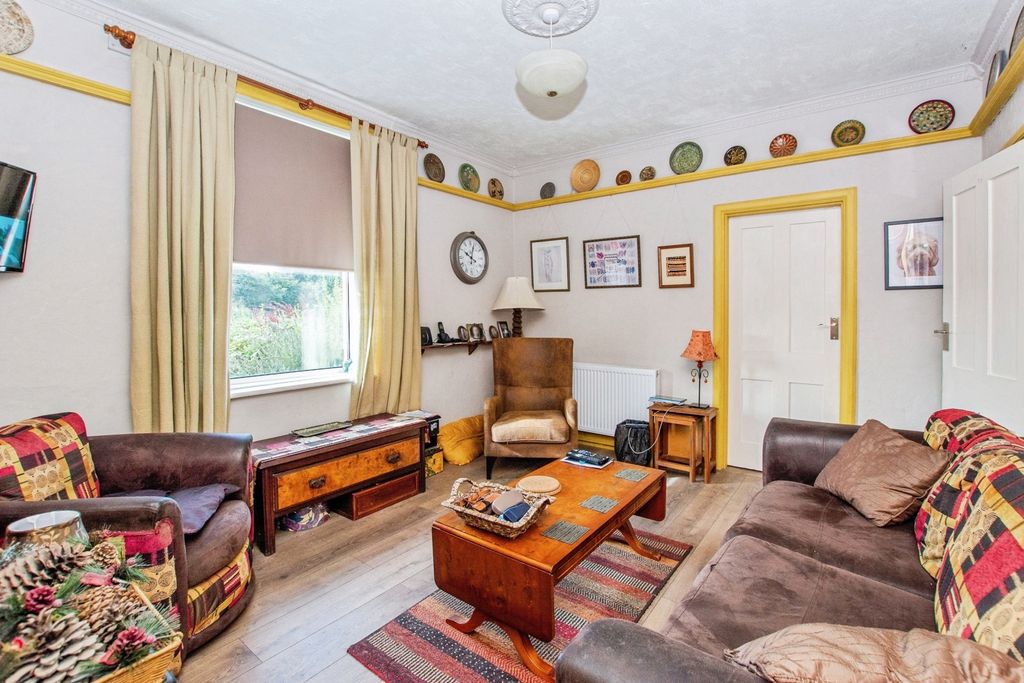 Property photo 2 of 18 Pbox-Img.Jpg