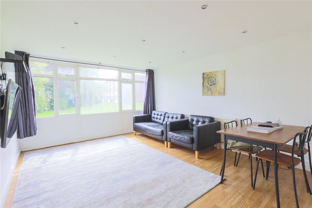 Property photo 1 of 10 Picture No. 13