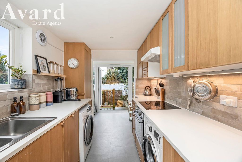 Property photo 1 of 23 6.Jpeg