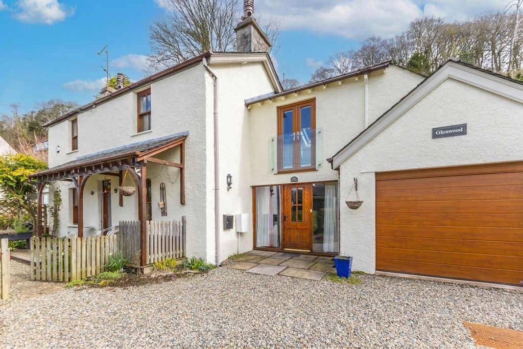 Property photo 1 of 35