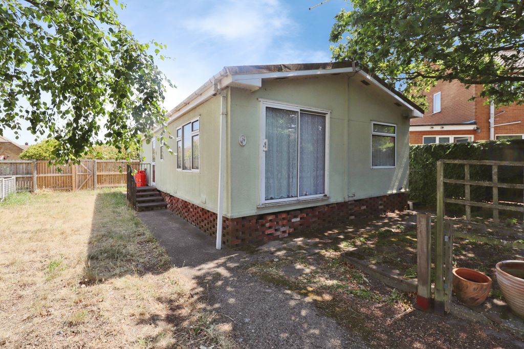Property photo 1 of 15