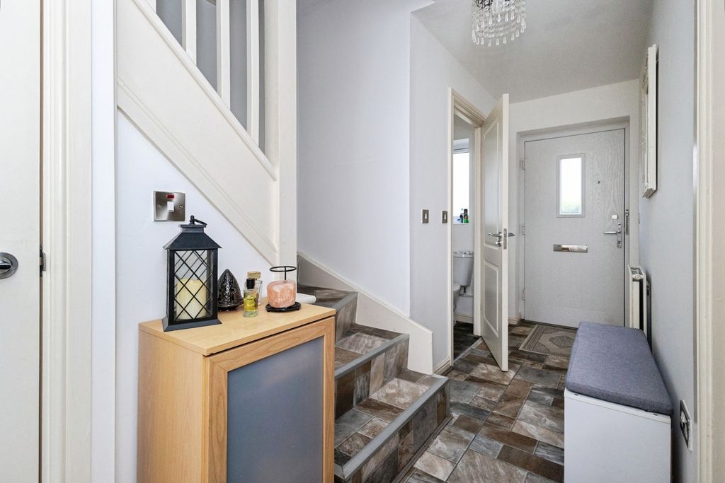 Property photo 2 of 16 Photo