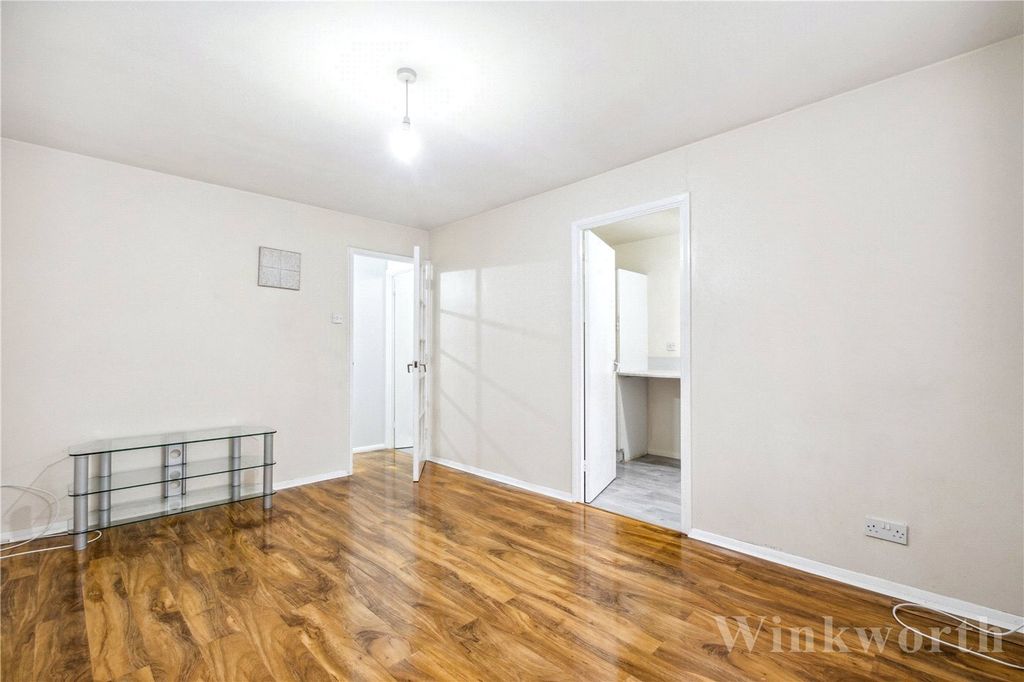 Property photo 2 of 15 Picture No. 06