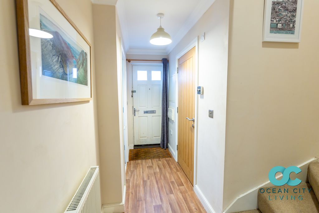 Property photo 3 of 23 Hallway