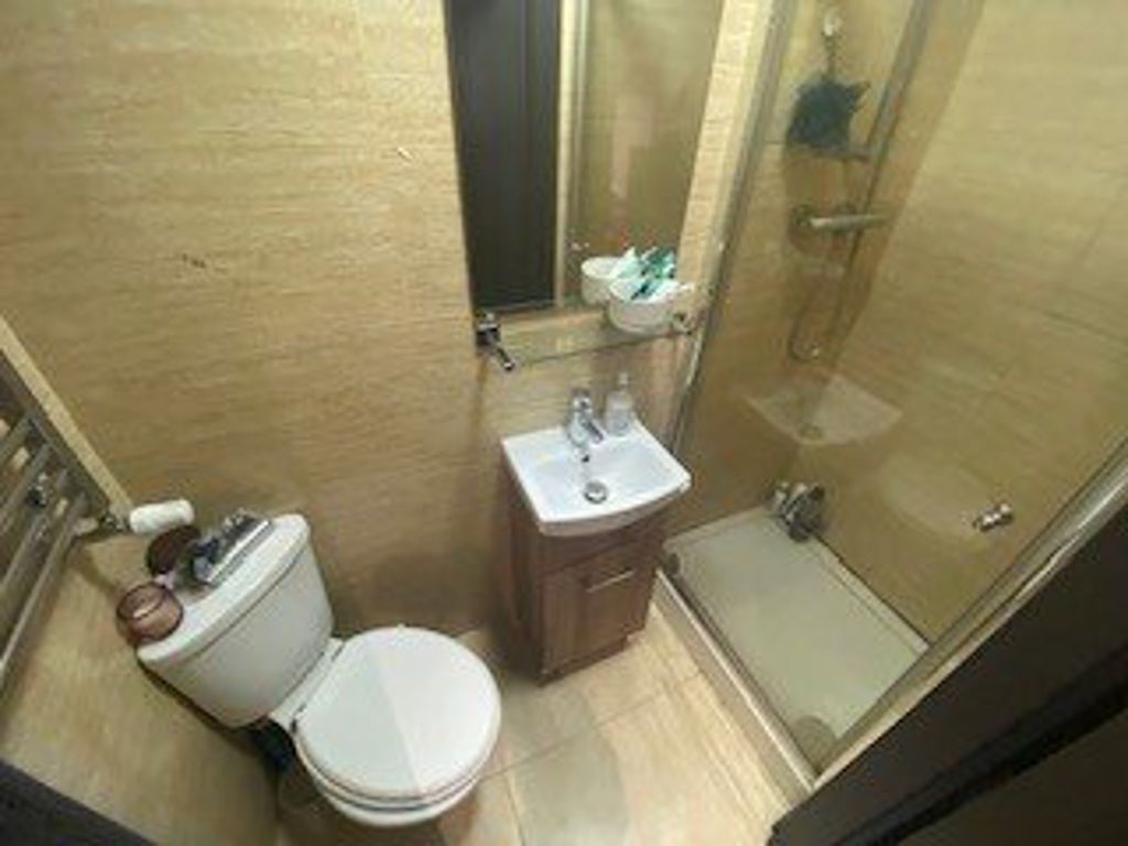 Property photo 3 of 3