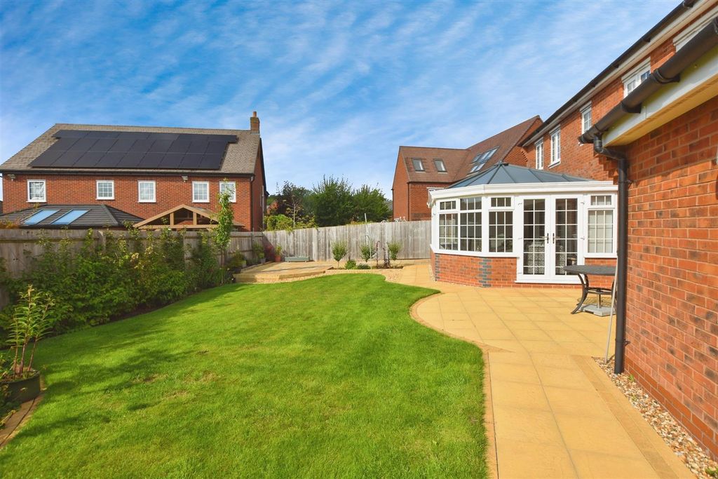 Property photo 2 of 16 External