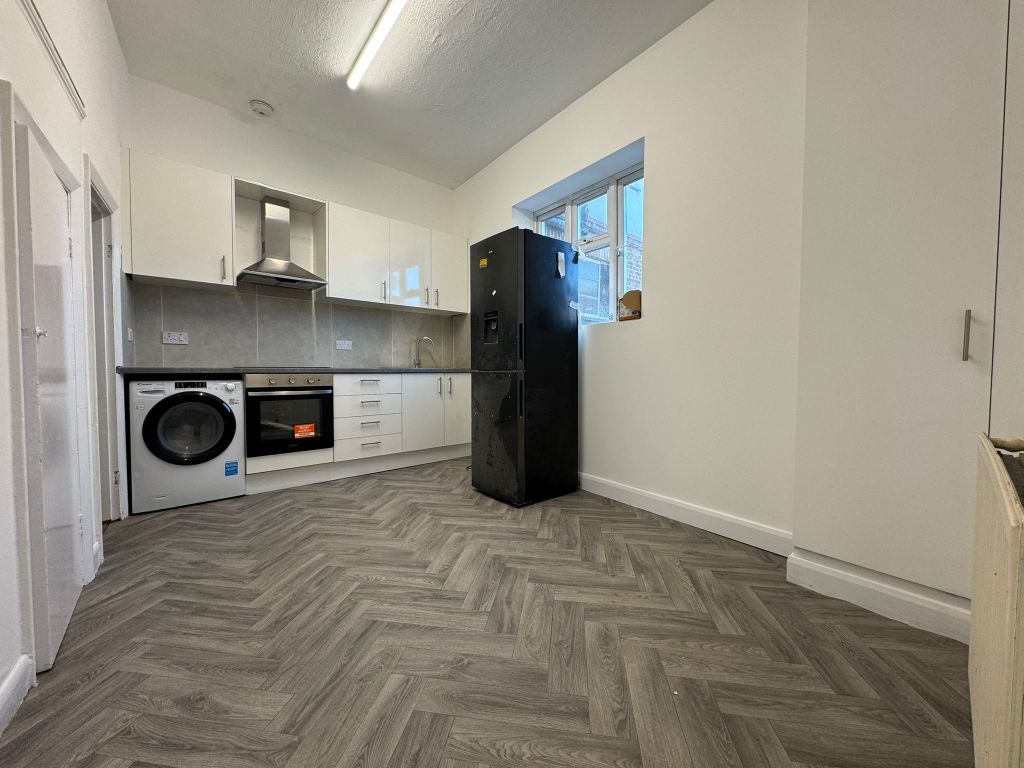 Property photo 2 of 3