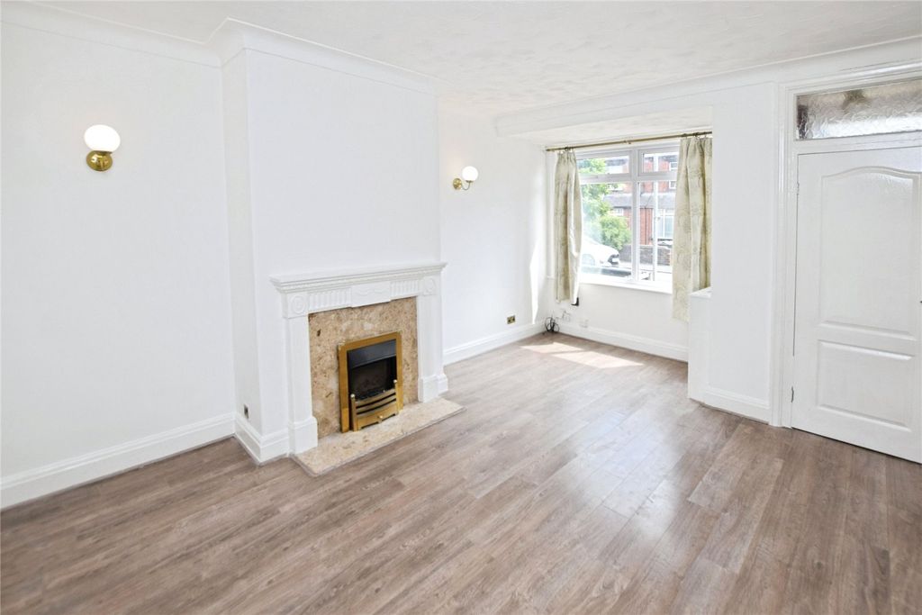 Property photo 2 of 10 Picture No. 05