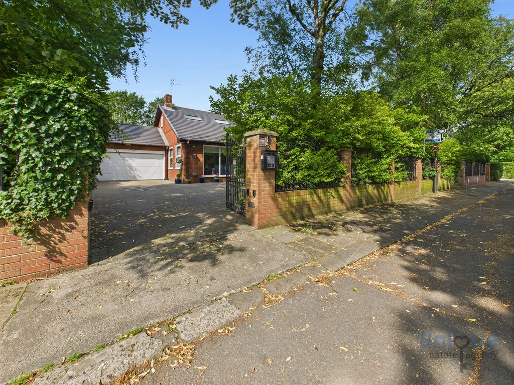 Property photo 1 of 29