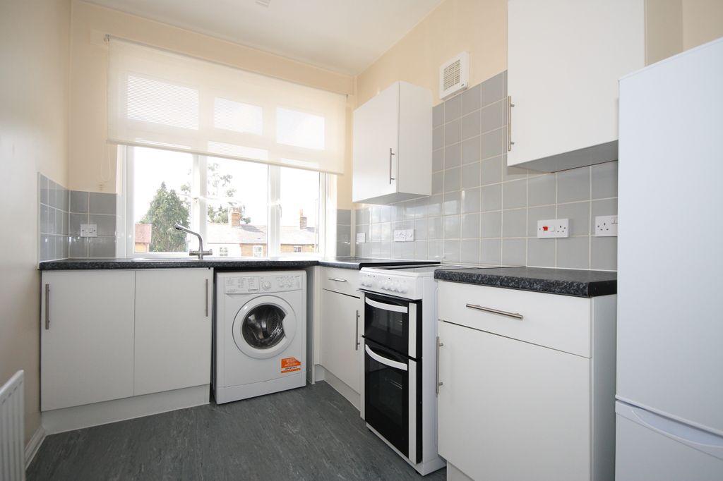 Property photo 3 of 4 Kitchen