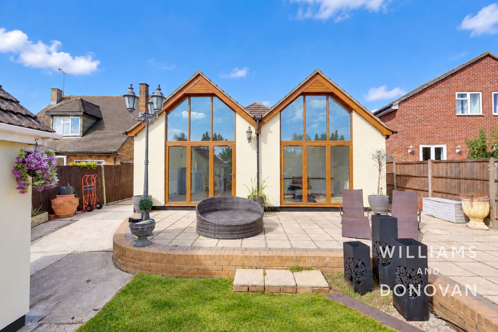 Property photo 1 of 35