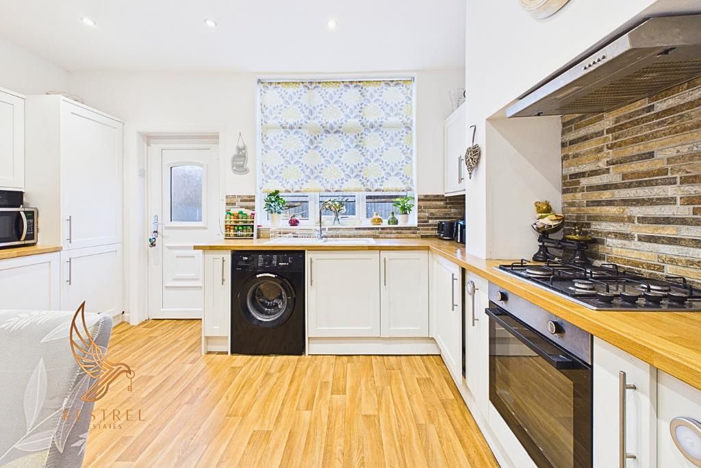 Property photo 3 of 22 14.Png