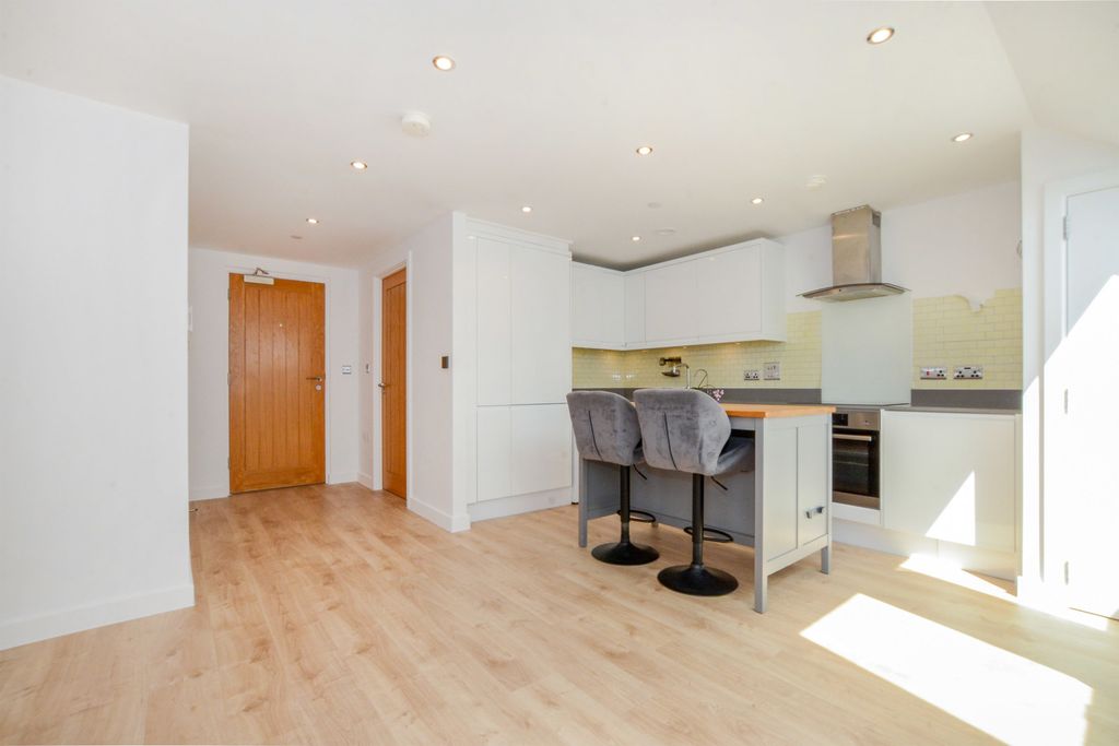 Property photo 3 of 11 Pbox-Img.Jpg