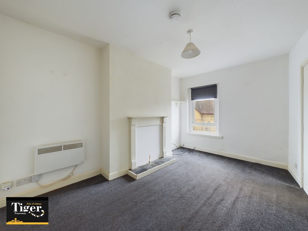 Property photo 2 of 7 Cam03440G0-Pr0042-Still006