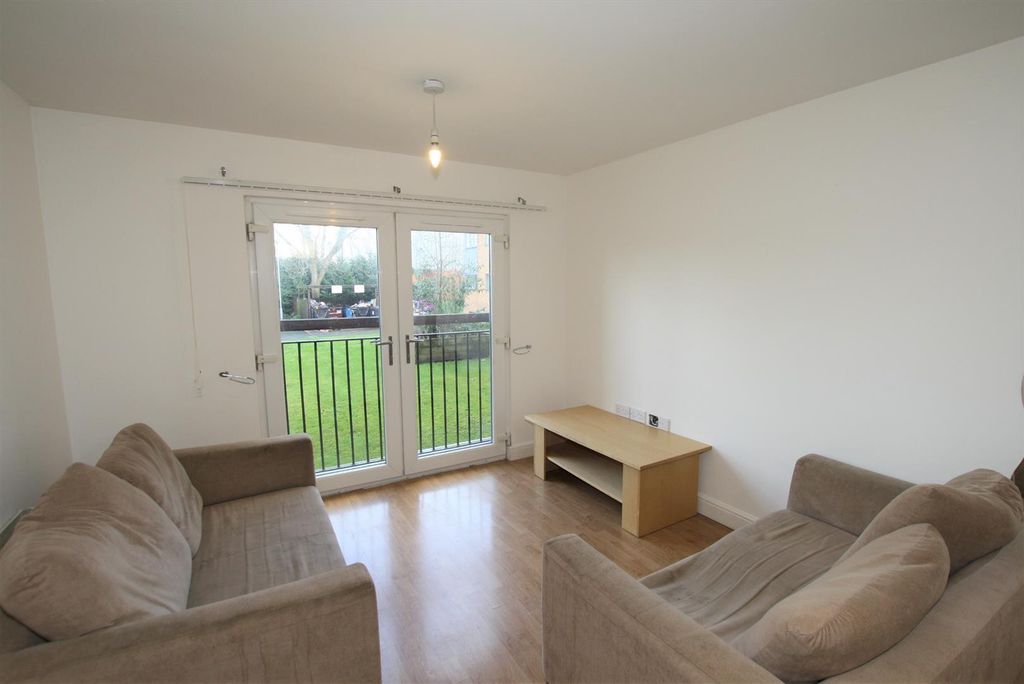 Property photo 2 of 7