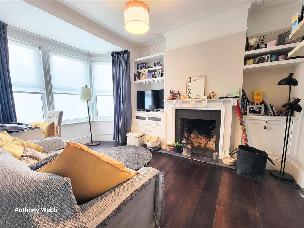 Property photo 2 of 13 Reception 1