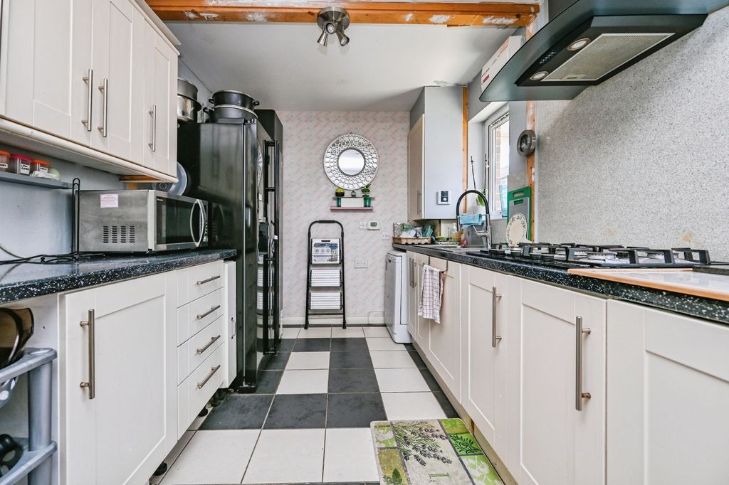 Property photo 3 of 13 Pbox-Img.Jpg