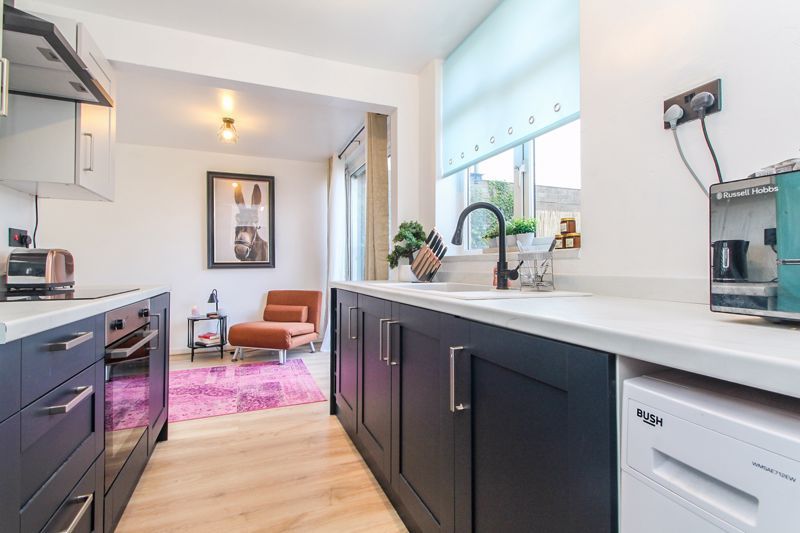 Property photo 2 of 15 Kitchen