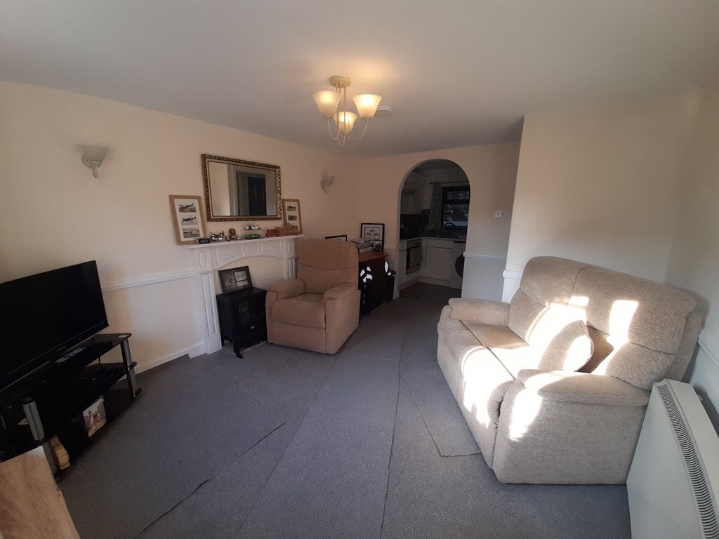 Property photo 2 of 5