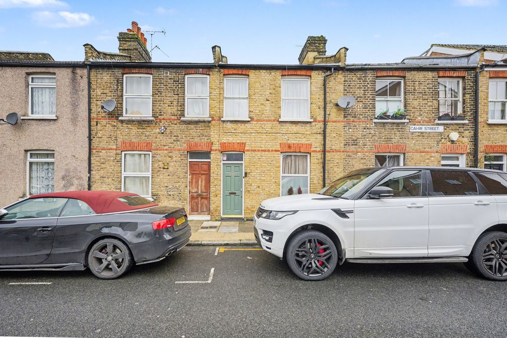 Property photo 1 of 11