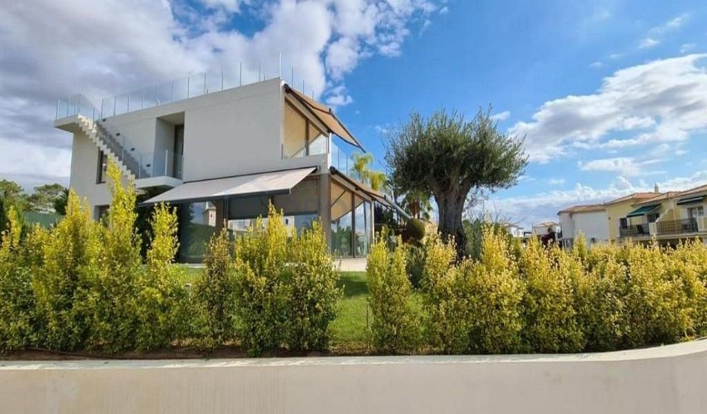 Property photo 3 of 15