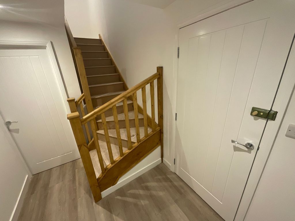 Property photo 3 of 12 Entrance