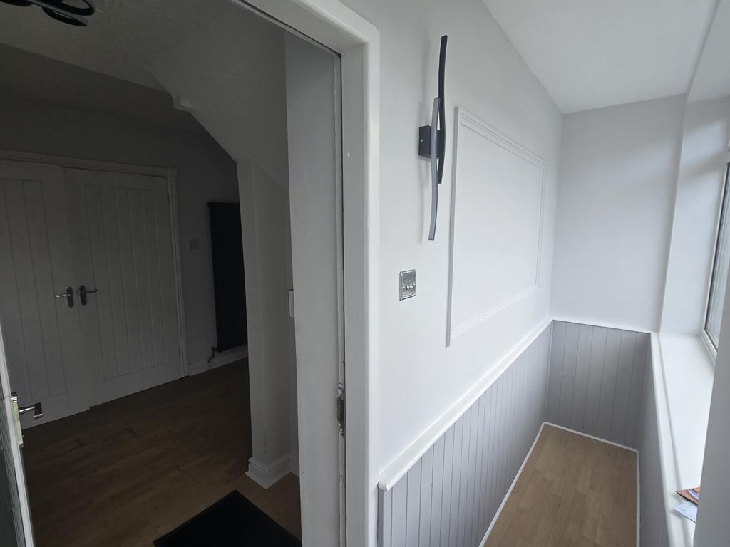 Property photo 1 of 36 Hallway