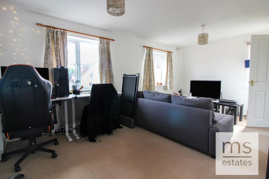 Property photo 3 of 9 Img_2238.Jpg