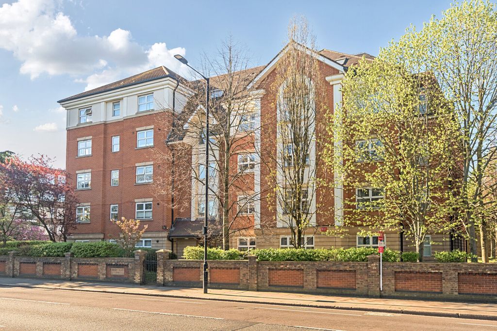 Property photo 1 of 13 1437827-3-69d4c4d...