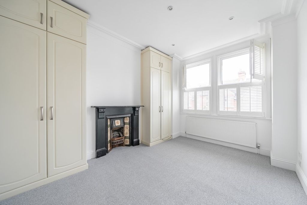 Property photo 3 of 14 1110439 (6)