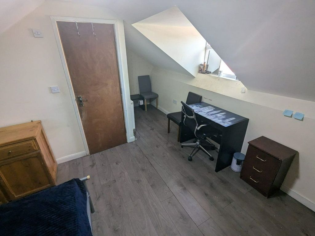 Property photo 2 of 4