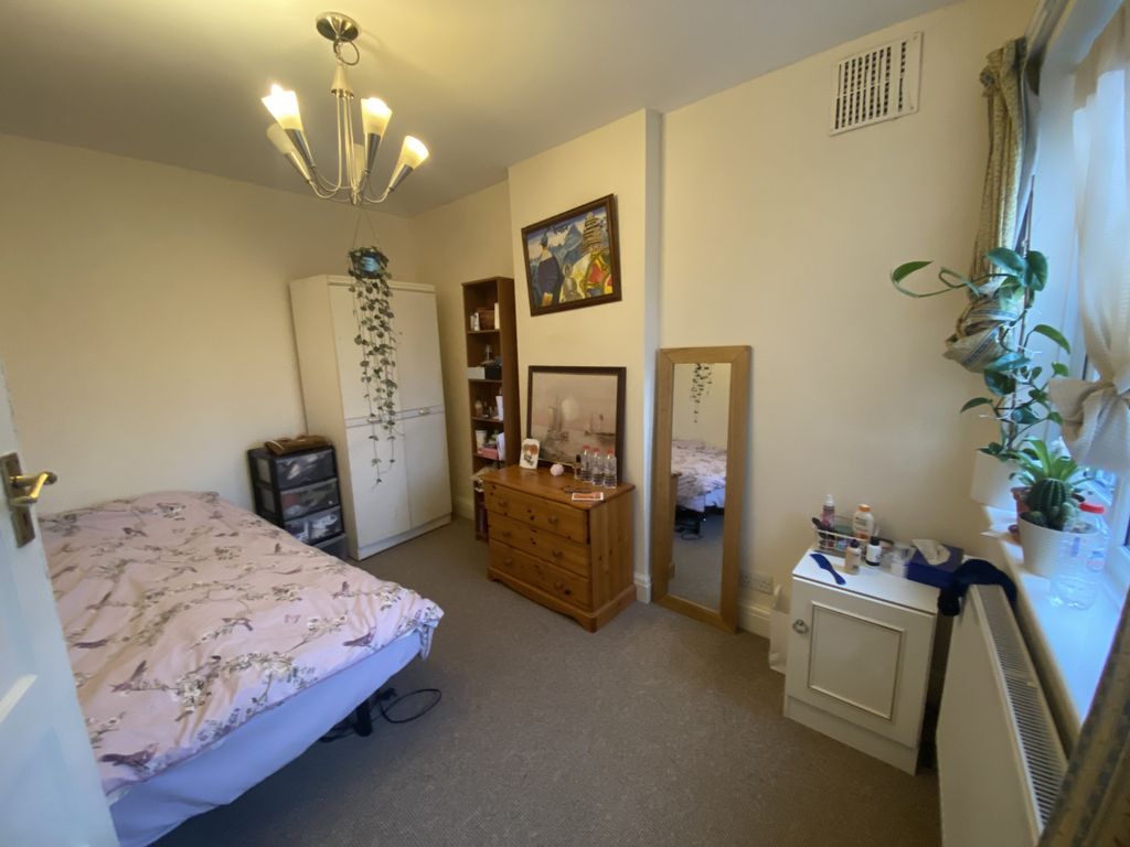 Property photo 3 of 8 Gallery