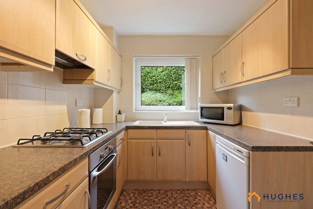 Property photo 3 of 22