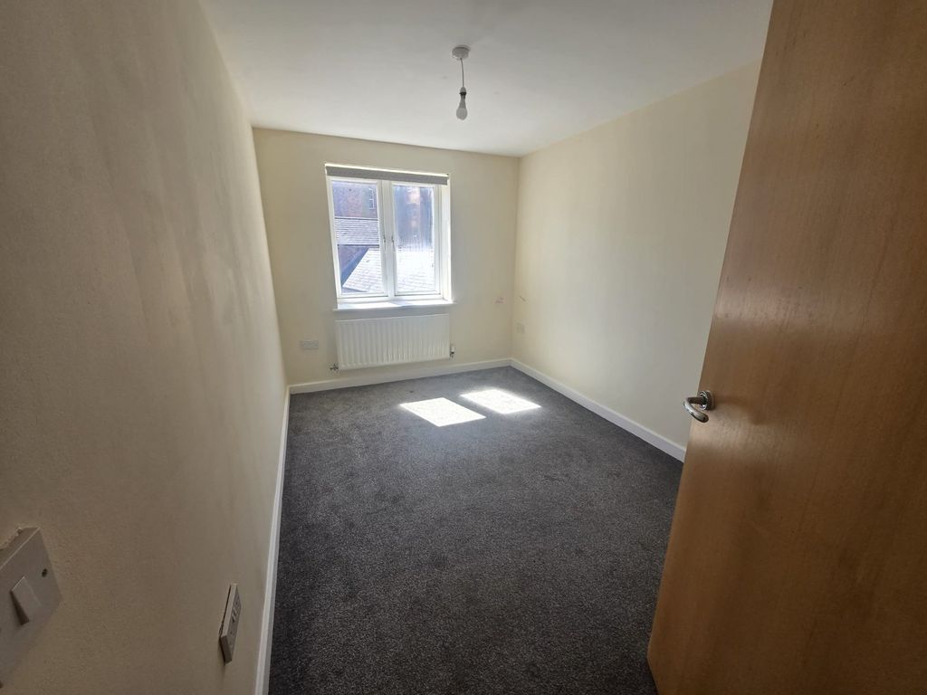 Property photo 3 of 8 Picture No. 14