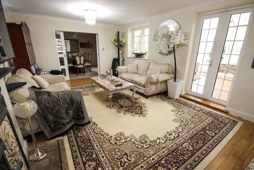 Property photo 2 of 18 Img_9466