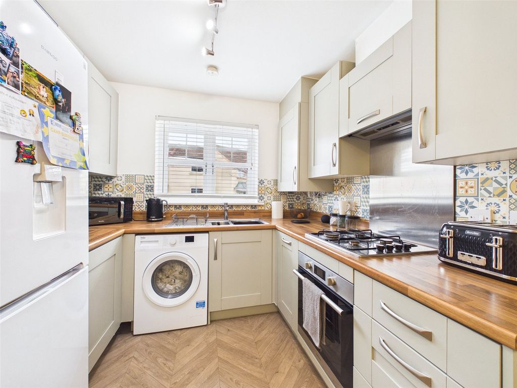 Property photo 3 of 10 Picture No. 06